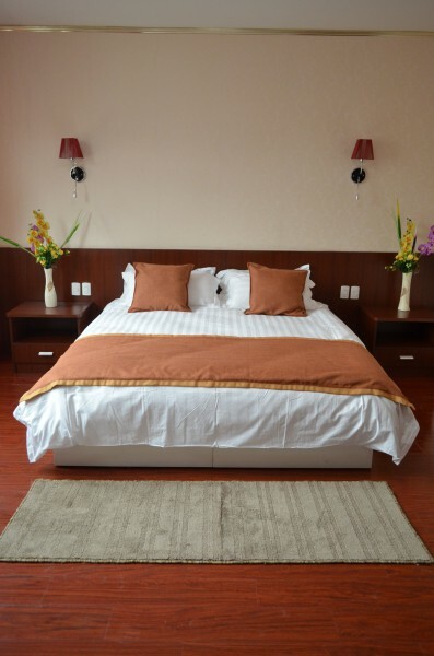 Hotel 198