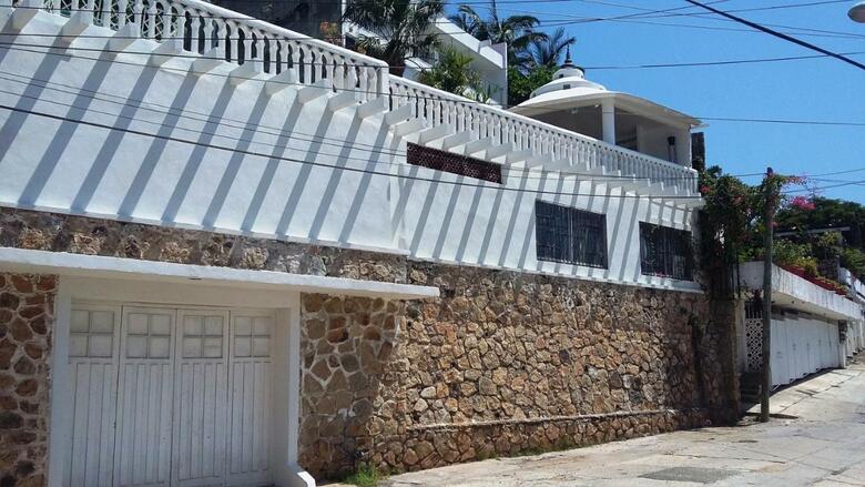 Villa Guitarron