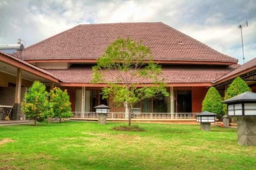 Hostal Kartika Syariah Guest House