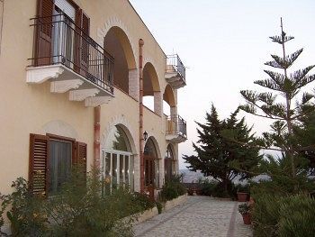 Hotel Villa Caltafaraci