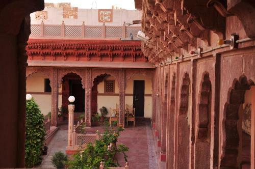 Hostal Sadar Haveli Heritage