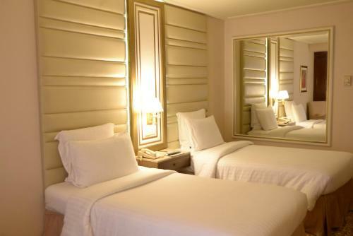 Pearl Continental Hotel, Karachi