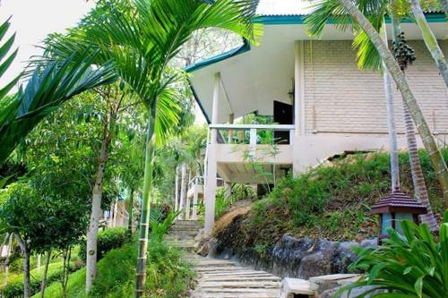 Hotel Aonang Cliff Mountain New Resort