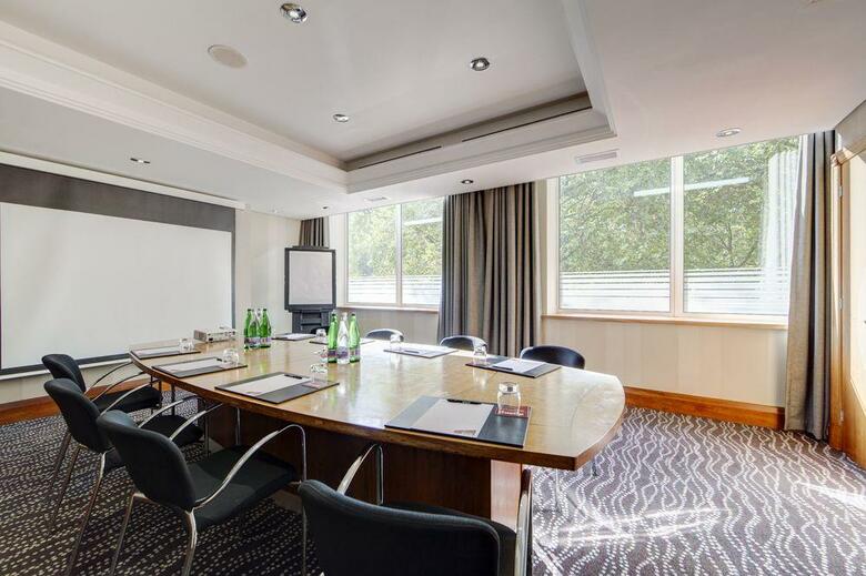 Hotel Thistle Kensington Gardens