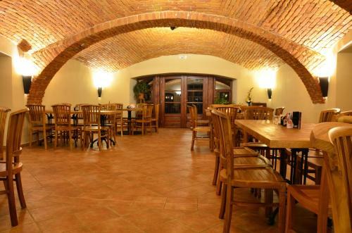 Hostal Restaurace A Penzion U Pe?�k?