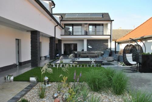 Villa Star House
