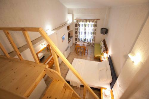 Aparthotel Grekis Beach Hotel And Apartments