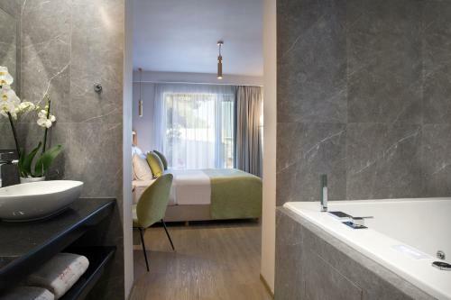 Hotel Dolce Athens Attica Riviera
