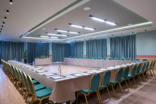 Hotel Dolce Athens Attica Riviera