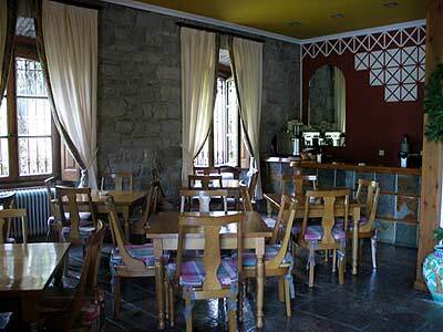 Hotel Puente Romano