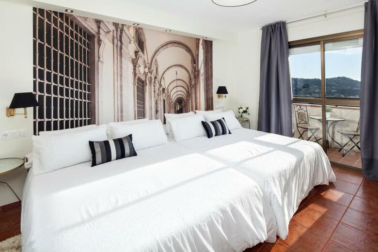 Hotel Balc�n De C�mpeta