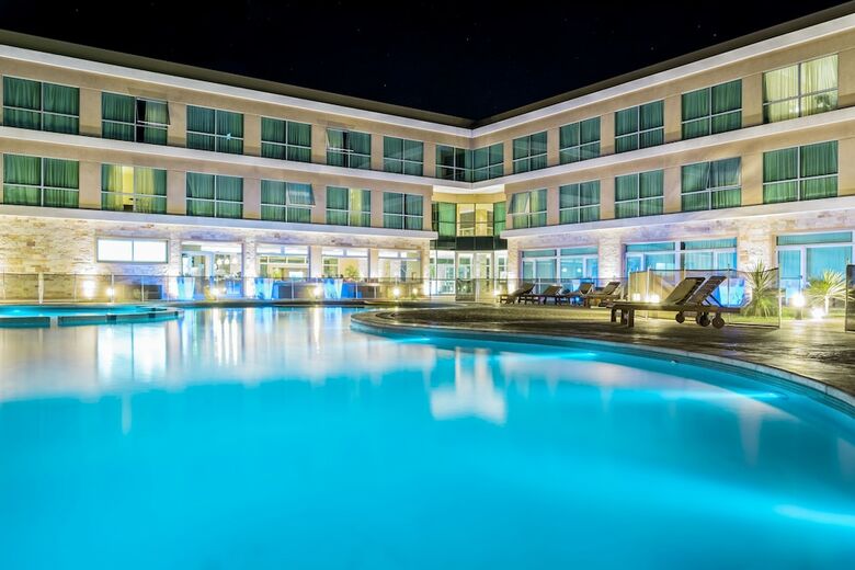 Hotel Howard Johnson Neuquen