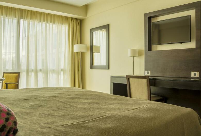 Hotel Howard Johnson Neuquen