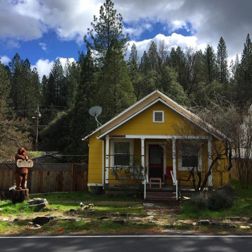 Hostal Yosemite International Hostel