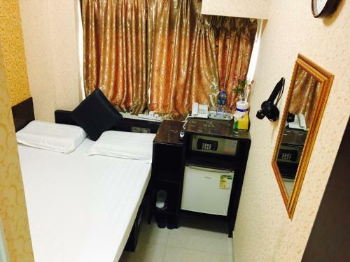 Hostal Modern Hotel