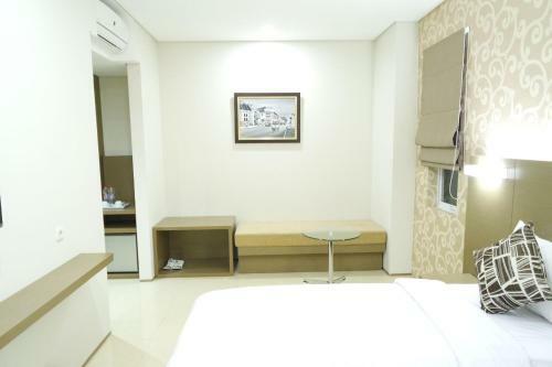 Yokotel Hotel