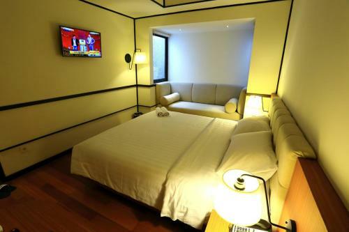 Namin Dago Hotel