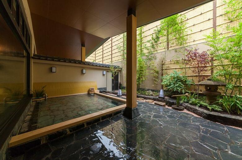 Hotel Nishitetsu Resort Inn Beppu
