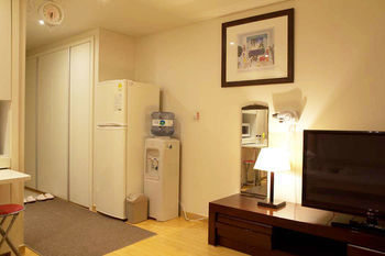 Hostal Crown Guesthouse