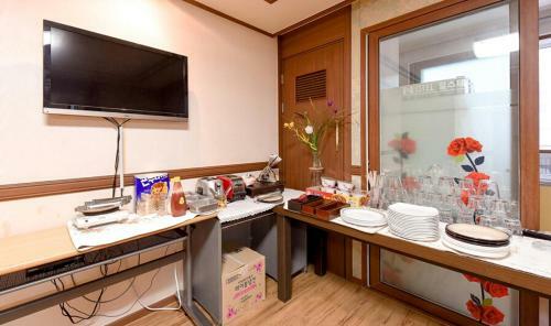 Hillstay Residence Hotel