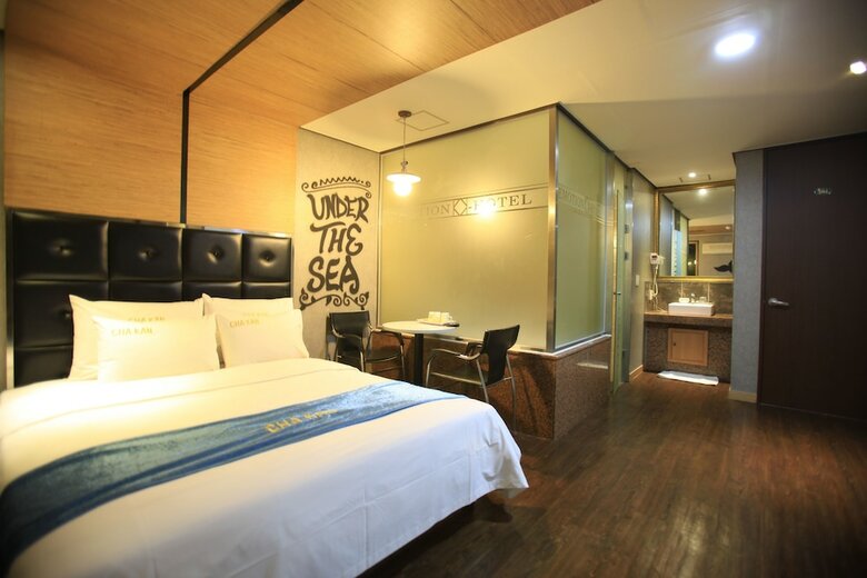 Gunsan W Hotel