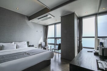 Daemyeong Nuri Hotel