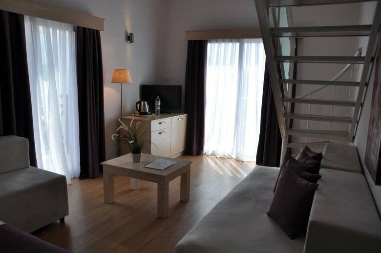 Hotel Manolya