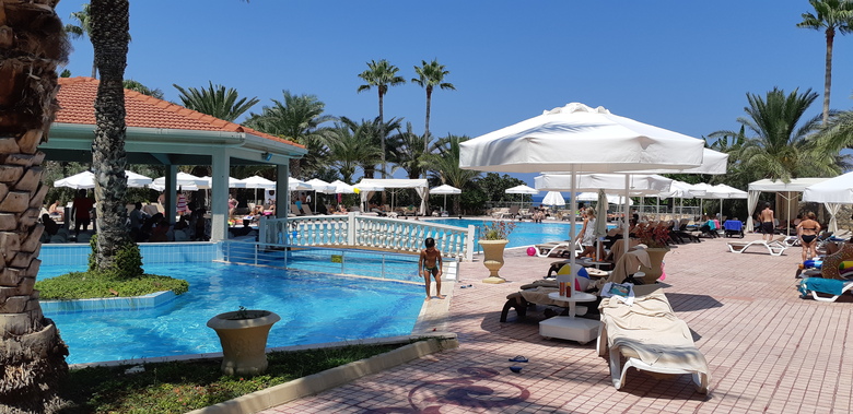 Oscar Resort Hotel