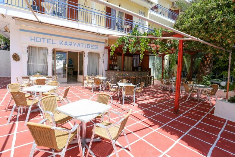 Hotel Karyatides