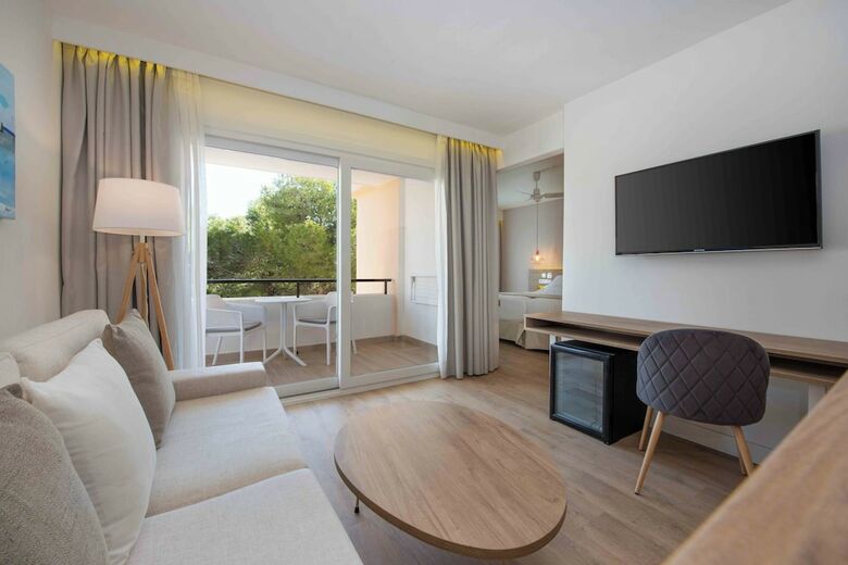Valentin Somni Hotel & Suites Adults Only +16