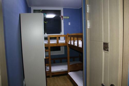 Hostal Hyu Plus Guesthouse
