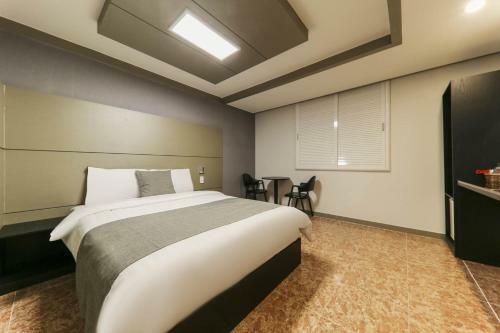 Major Hotel