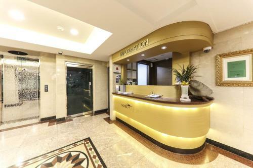 Major Hotel