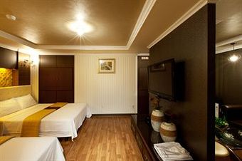 Elin Hotel