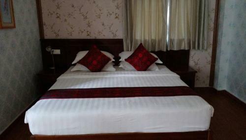 Myanmar Sports Hotel