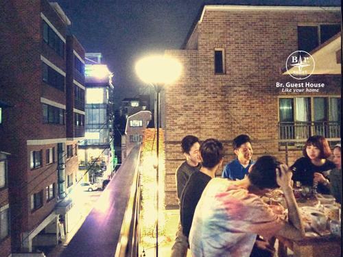 Hostal Br. Guesthouse Hongdae