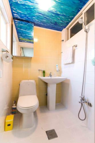Hostal Urbanwood Guesthouse