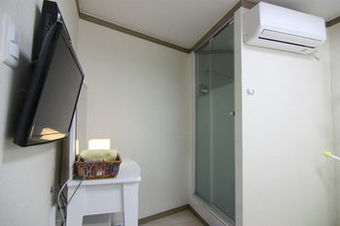 Hostal In Seoul Guesthouse