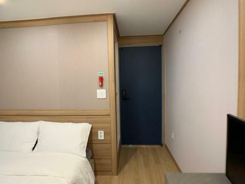 Hostal J-honor Guesthouse
