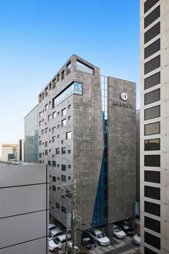 H Avenue Hotel
