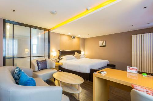 Beijing Red Hotel