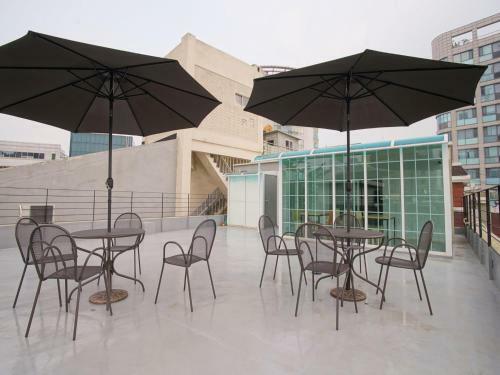Hostal D.h Sinchon Guesthouse