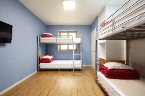 Hostal Red Guesthouse