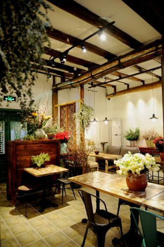 Peking Station Hostel