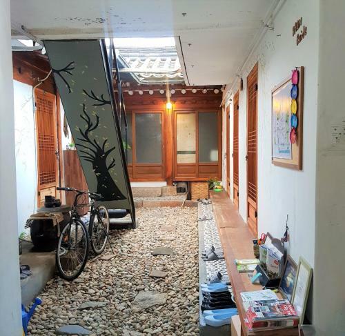 Hostal Raon Guesthouse