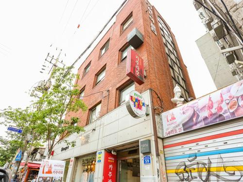 Hostal Fun Fun Stay Guesthouse
