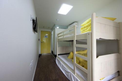 Hostal 24 Guesthouse Myeongdong Town