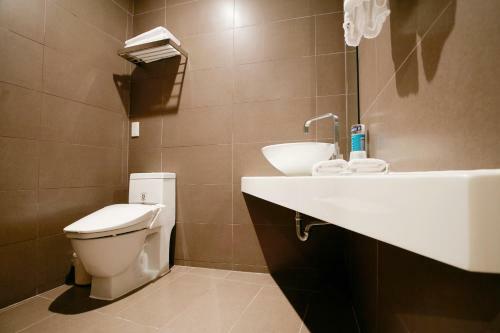 Tria Business & Boutique Hotel
