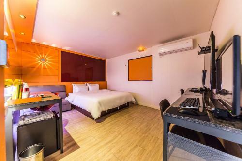 Hotel Wow Motel