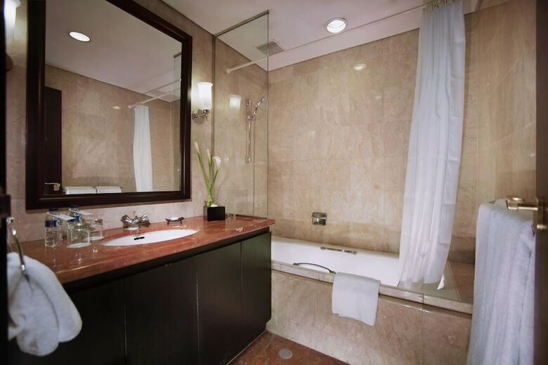 Hotel Aston At Kuningan Suites